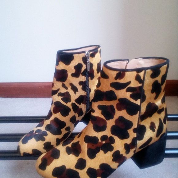 SCHUTZ Women's Mery BOLD LEOPARD Print Boot NEW - Picture 5 of 7